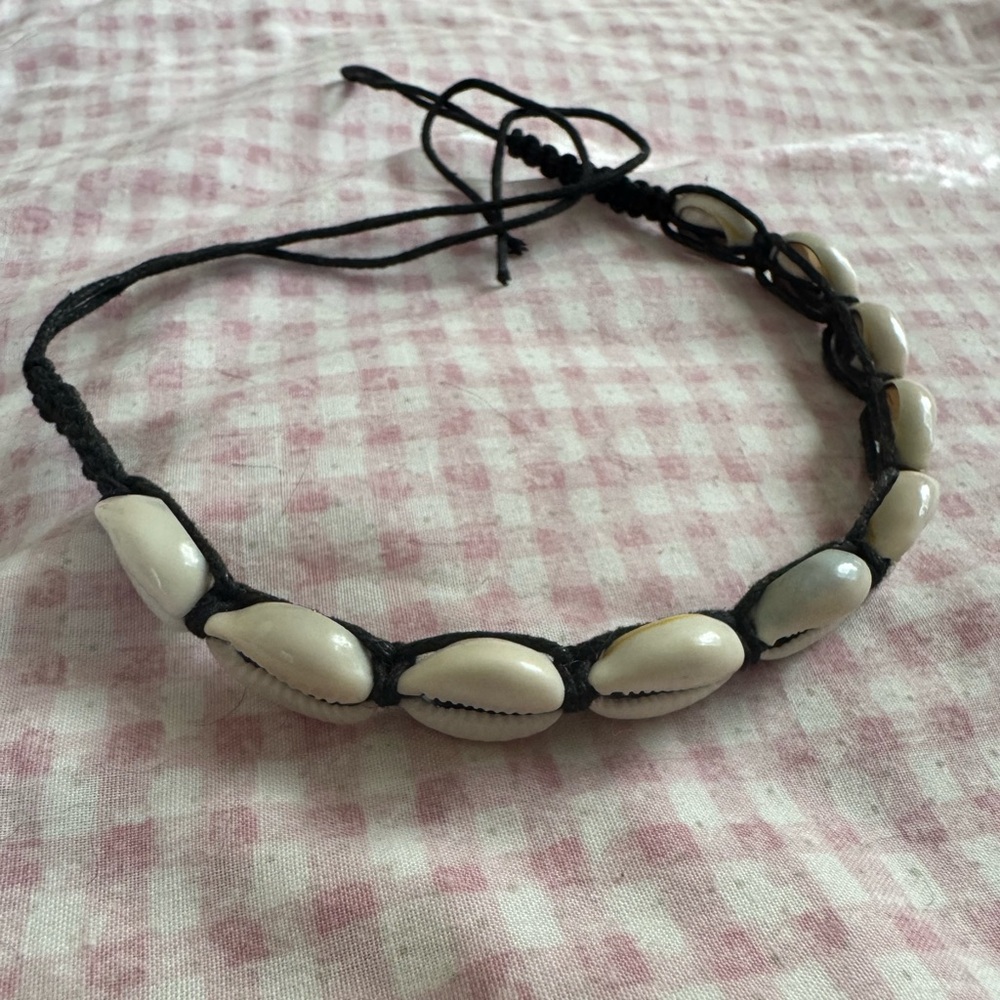 Shell Choker Necklace with Black Cord